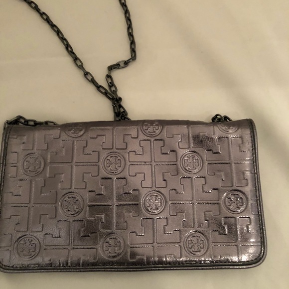 Tory Burch Wallet on Chain Crossbody! - Picture 4 of 6